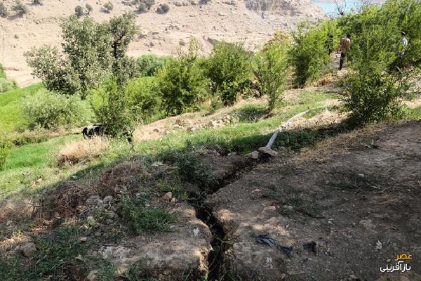 روستایی در معرض رانش زمین و غرق شدن